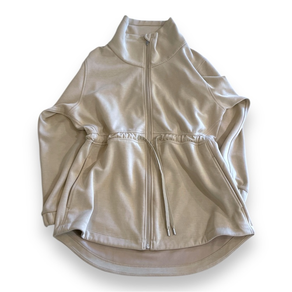 Lululemon Cinch-Waist Softstreme Jacket Women’s Size 6 beige